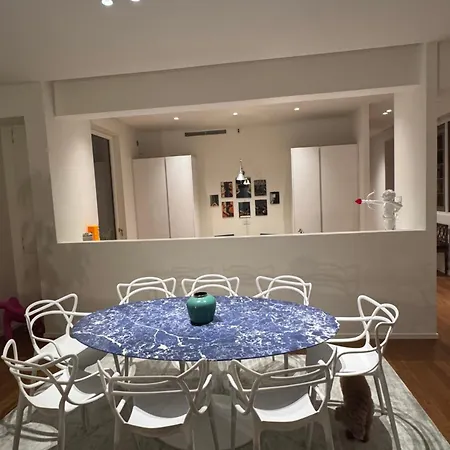 Apartment Luxury Attic In The - Garage Prenotabile Parma