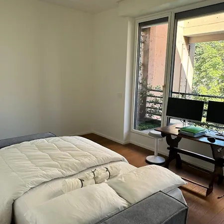 Luxury Attic In The - Garage Prenotabile