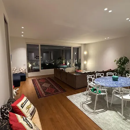 Luxury Attic In The - Garage Prenotabile *