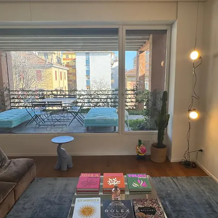 Luxury Attic In The - Garage Prenotabile 파르마