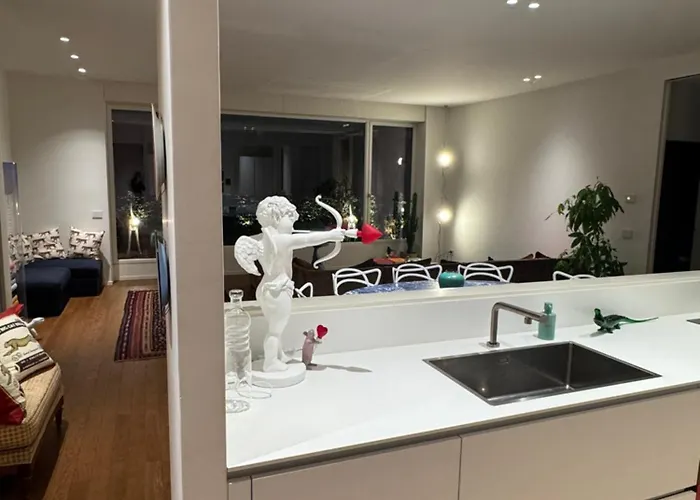 Luxury Attic In The - Garage Prenotabile * Парма