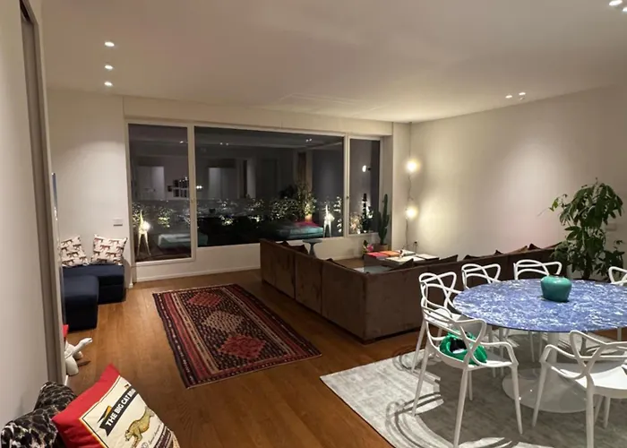 Luxury Attic In The - Garage Prenotabile *