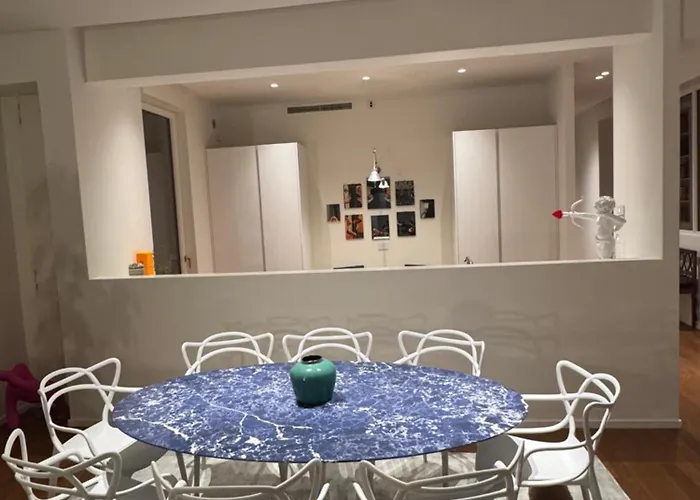 Apartment Luxury Attic In The - Garage Prenotabile Parma