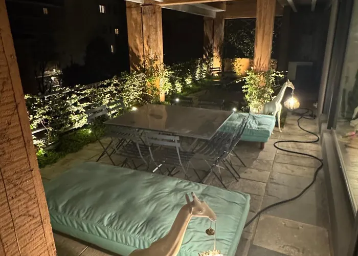 Luxury Attic In The - Garage Prenotabile Апартаменты